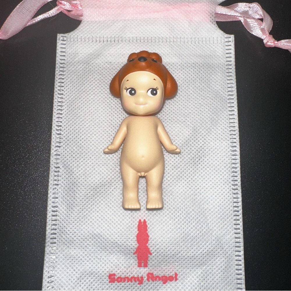 100% authentic Sonny Angel (toy poodle). Brand new with original box